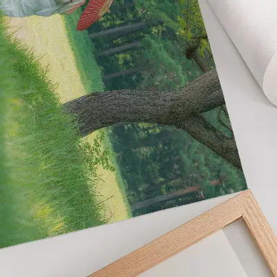 Plakat s teksturo platna tradicionalna oblačila na zelenem travniku z drevesi