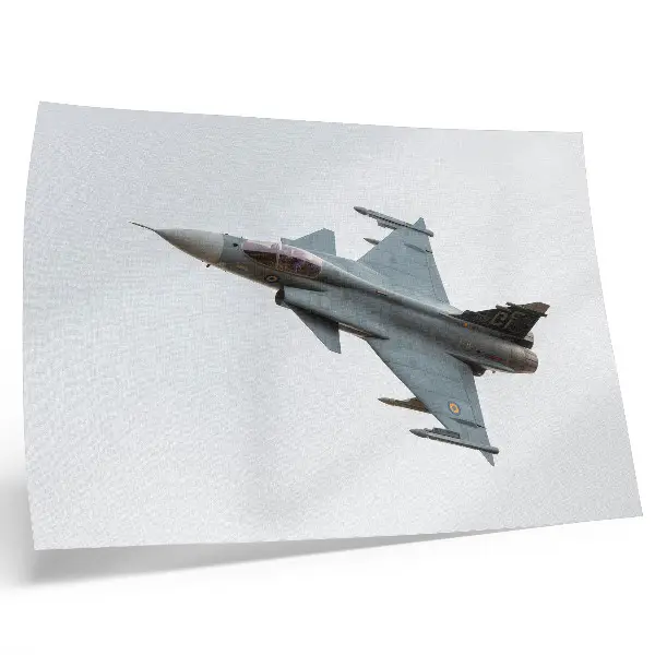 Plakat sodobno lovsko letalo med letom proti nebu