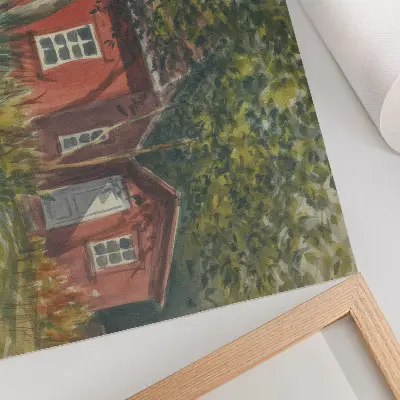 Plakat s teksturo platna lesena hiša z drevesi in bujnim zelenjem v idilični pokrajini
