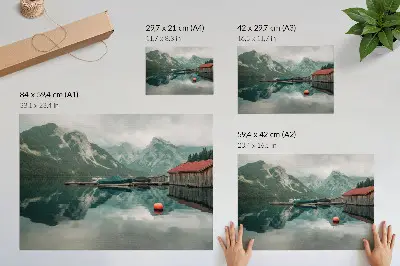 Plakat odsev gorskega jezera z lesenimi čolni