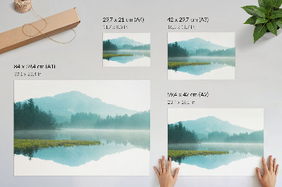 Plakat Mirno jezero med zelenimi gorami