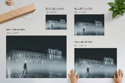 Plakat Nočno mesto v megli, monumentalna stavba