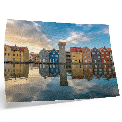 Plakat s teksturo platna Barvite hiše ob vodi, odsevi, arhitektura
