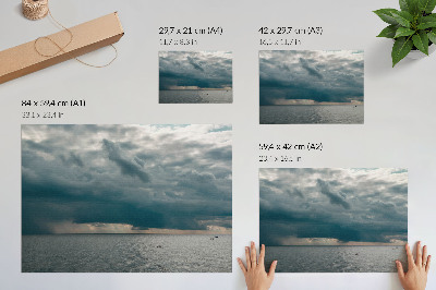 Plakat Nevihtno nebo nad oceanom, polnim prostora