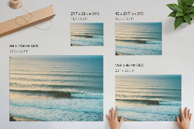 Plakat s teksturo platna Oceanski valovi pomirjajo deskarje na obzorju