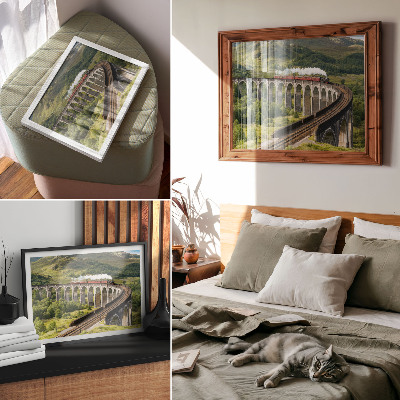 Plakat Viadukt z vlakom med zelenimi griči