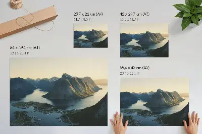 Plakat na platnu fjord z gorami ob sončnem zahodu za harmonijo narave