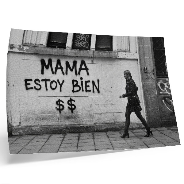 Plakat Kontrast urbane scene s črno-belimi grafiti
