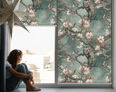 Notranje okensko senčilo Rože na drevesu