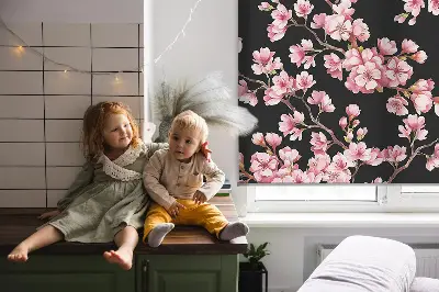 Zatemnilni rolo za balkonska vrata Rože z drevesa