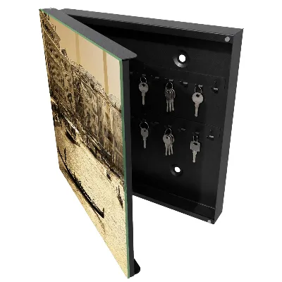 Omarica za ključe z motivom mestnega čara