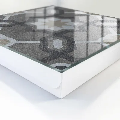 Omarica za ključe Geometrijska eleganca