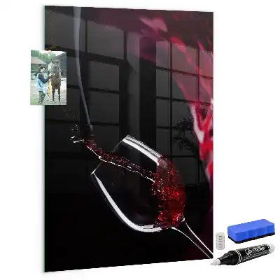 Magnetna tabla za pisanje v izvedbi prelito vino