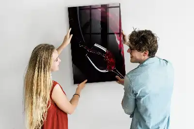 Magnetna tabla za pisanje v izvedbi prelito vino