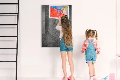 Tabla piši briši betonska izvedba
