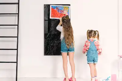 Magnetna tabla za pisanje v videzu temnega marmorja