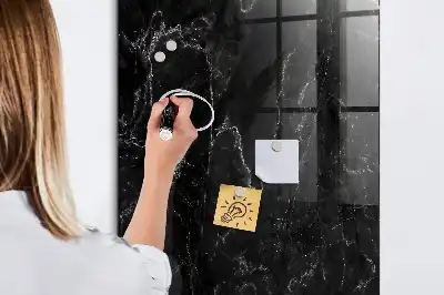 Magnetna tabla za pisanje v videzu temnega marmorja