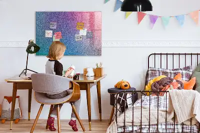 Magnetna tabla za pisanje z gradientnim vzorcem