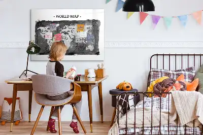 Magnetna tabla piši-briši z motivom retro zemljevida sveta