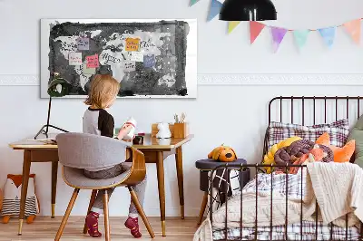 Magnetna tabla piši-briši z motivom retro zemljevida sveta