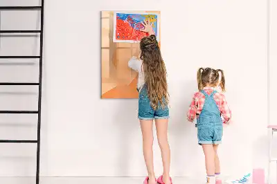 Tabla piši briši z abstrakcijo trikotnikov
