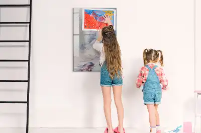 Piši-briši tabla slikarska abstrakcija