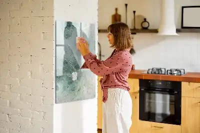 Tabla piši-briši z videzom kamnitega marmorja