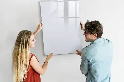 Piši briši tabla v umazano beli barvi