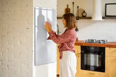 Piši briši tabla v umazano beli barvi