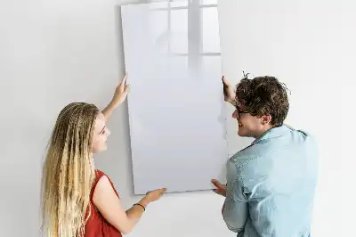 Piši briši tabla v umazano beli barvi