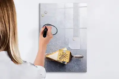 Piši briši tabla v obliki kosa torte