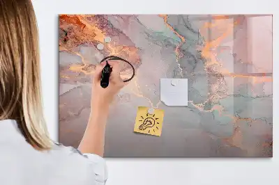 Magnetna tabla piši-briši z videzom dekorativnega marmorja