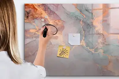Magnetna tabla piši-briši z videzom dekorativnega marmorja