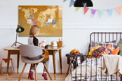 Magnetna tabla za risanje z motivom zemljevida sveta