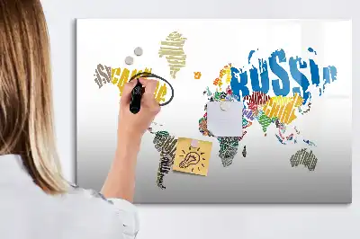 Magnetna tabla za risanje z motivom zemljevida sveta iz besedila
