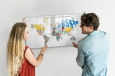Magnetna tabla piši-briši z motivom zemljevida sveta
