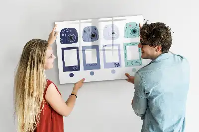 Magnetna tabla za risanje z motivom polaroidnih okvirjev