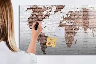 Magnetna piši-briši tabla z motivom zemljevida sveta na opeki