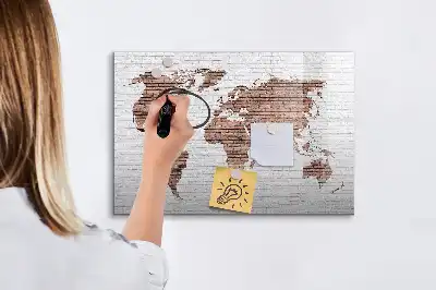 Magnetna piši-briši tabla z motivom zemljevida sveta na opeki
