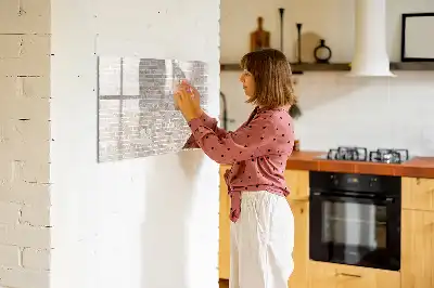 Magnetna tabla za risanje z motivom opečnate stene
