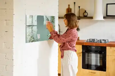 Magnetna tabla za risanje z motivom subtilnega cvetja