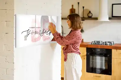 Magnetna tabla za risanje z motivom Bodi to, kar si