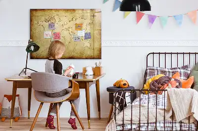 Magnetna tabla za risanje z motivom starega zemljevida sveta