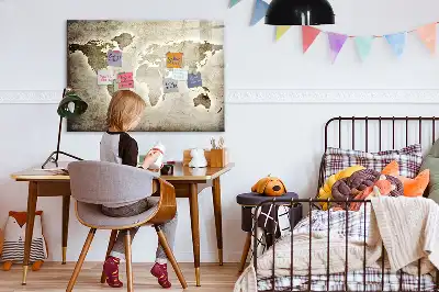 Magnetna tabla za risanje z motivom zemljevida sveta