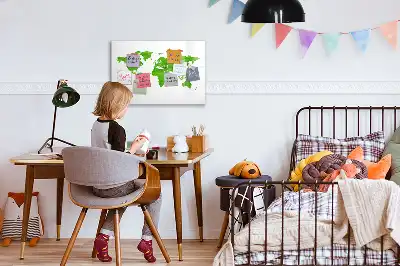 Magnetna tabla za risanje z motivom zemljevid z zeleno travo