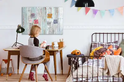 Magnetna tabla piši briši pastelne lesene izvedbe