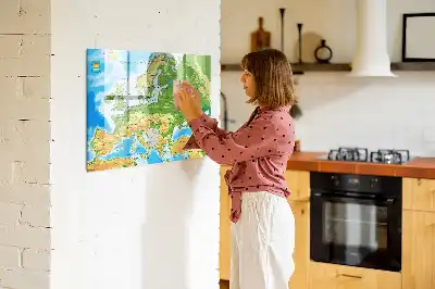 Magnetna tabla za risanje z motivom geografskega zemljevida sveta