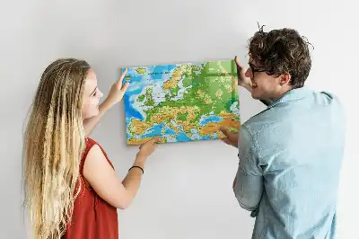 Magnetna tabla za risanje z motivom geografskega zemljevida sveta
