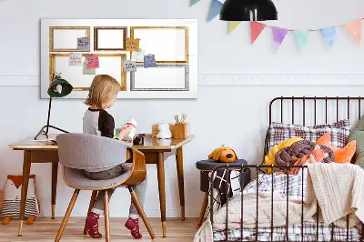 Magnetna tabla piši briši z zlatim okvirjem