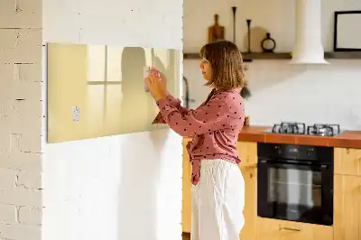 Magnetna tabla za risanje kremne barve